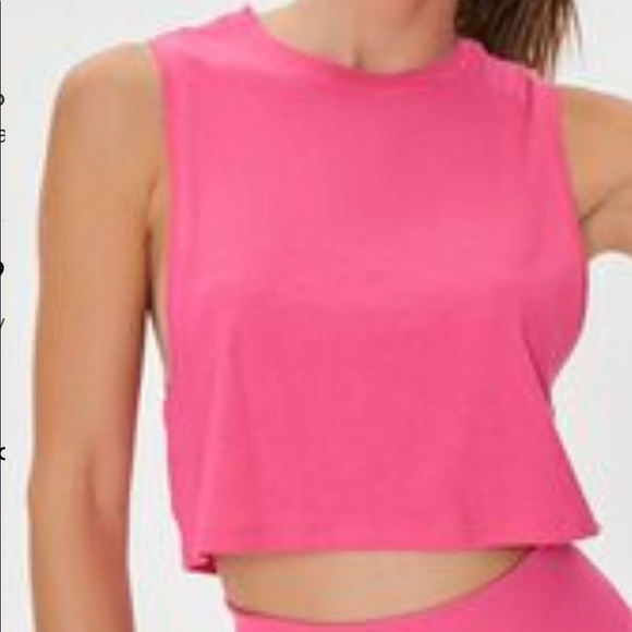Forever 21 Tops - 💕never worn Forever 21 cropped muscle tank💕